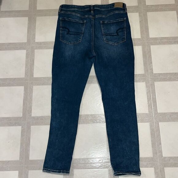AMERICAN EAGLE NE(X)T LEVEL STRETCH SUPER HI-RISE DISTRESSED JEGGING SIZE 16 - Picture 5 of 12